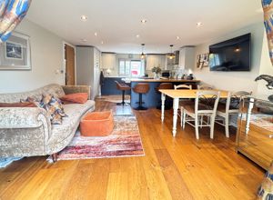 Photo 6- click for photo gallery